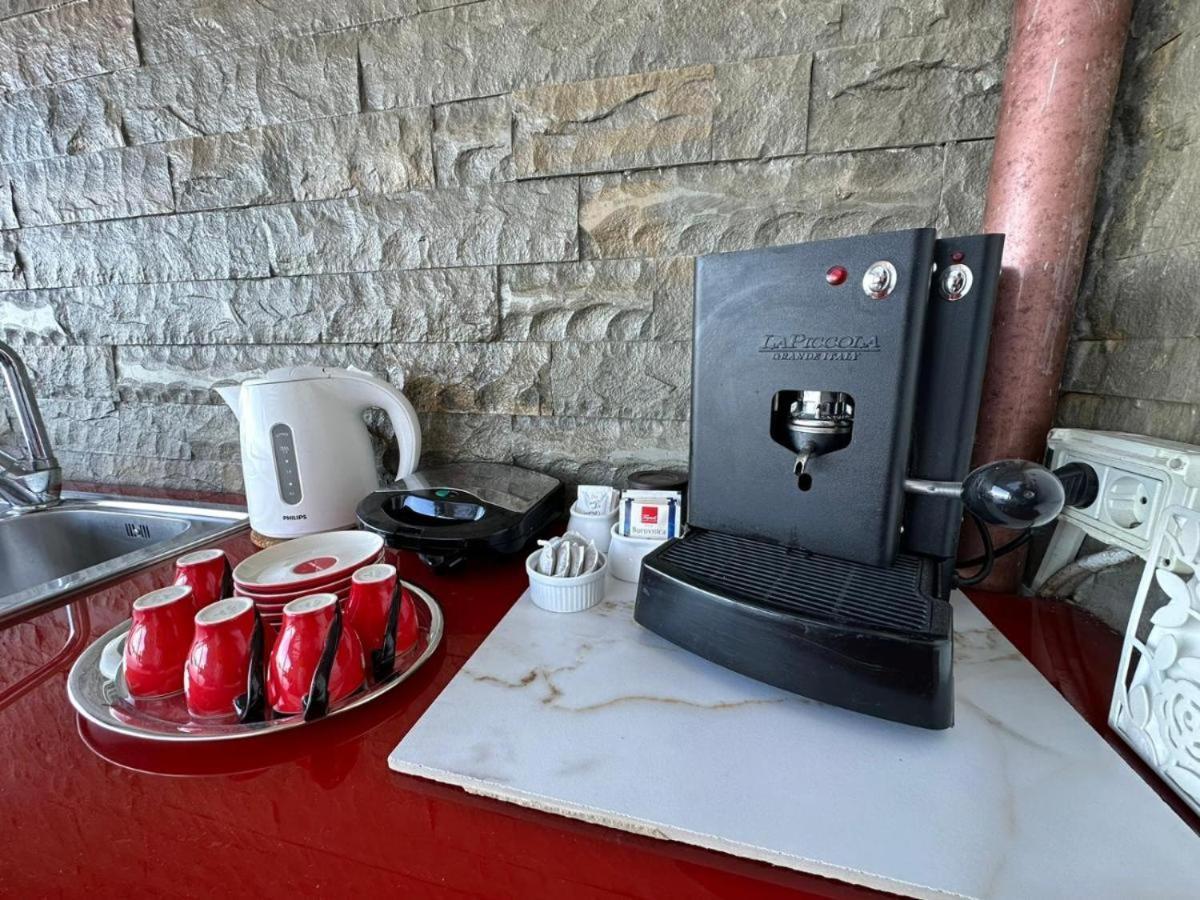 Sofia'S Holiday Apartment Вльора Екстер'єр фото