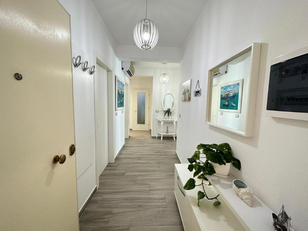 Sofia'S Holiday Apartment Вльора Екстер'єр фото
