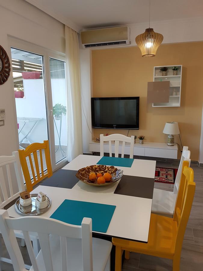 Sofia'S Holiday Apartment Вльора Екстер'єр фото