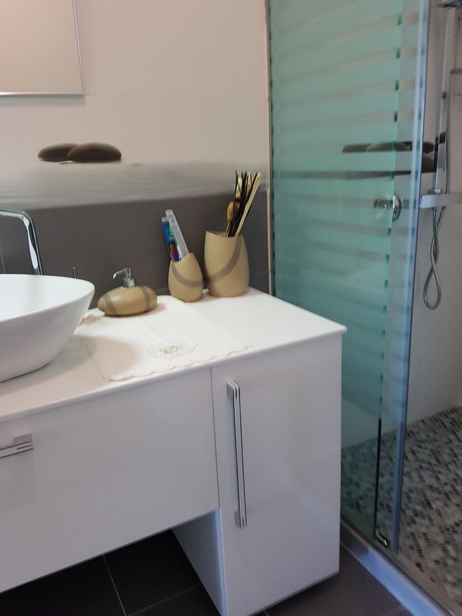 Sofia'S Holiday Apartment Вльора Екстер'єр фото