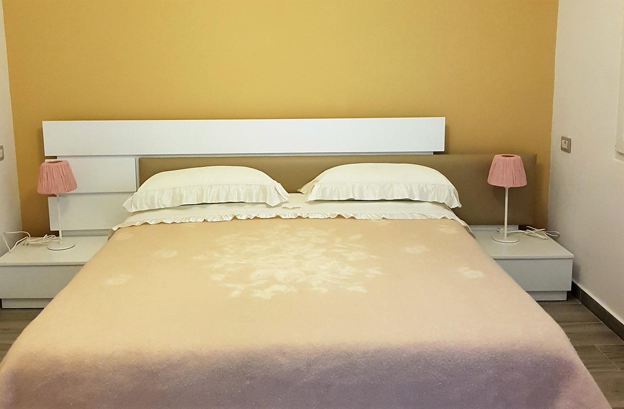 Sofia'S Holiday Apartment Вльора Екстер'єр фото