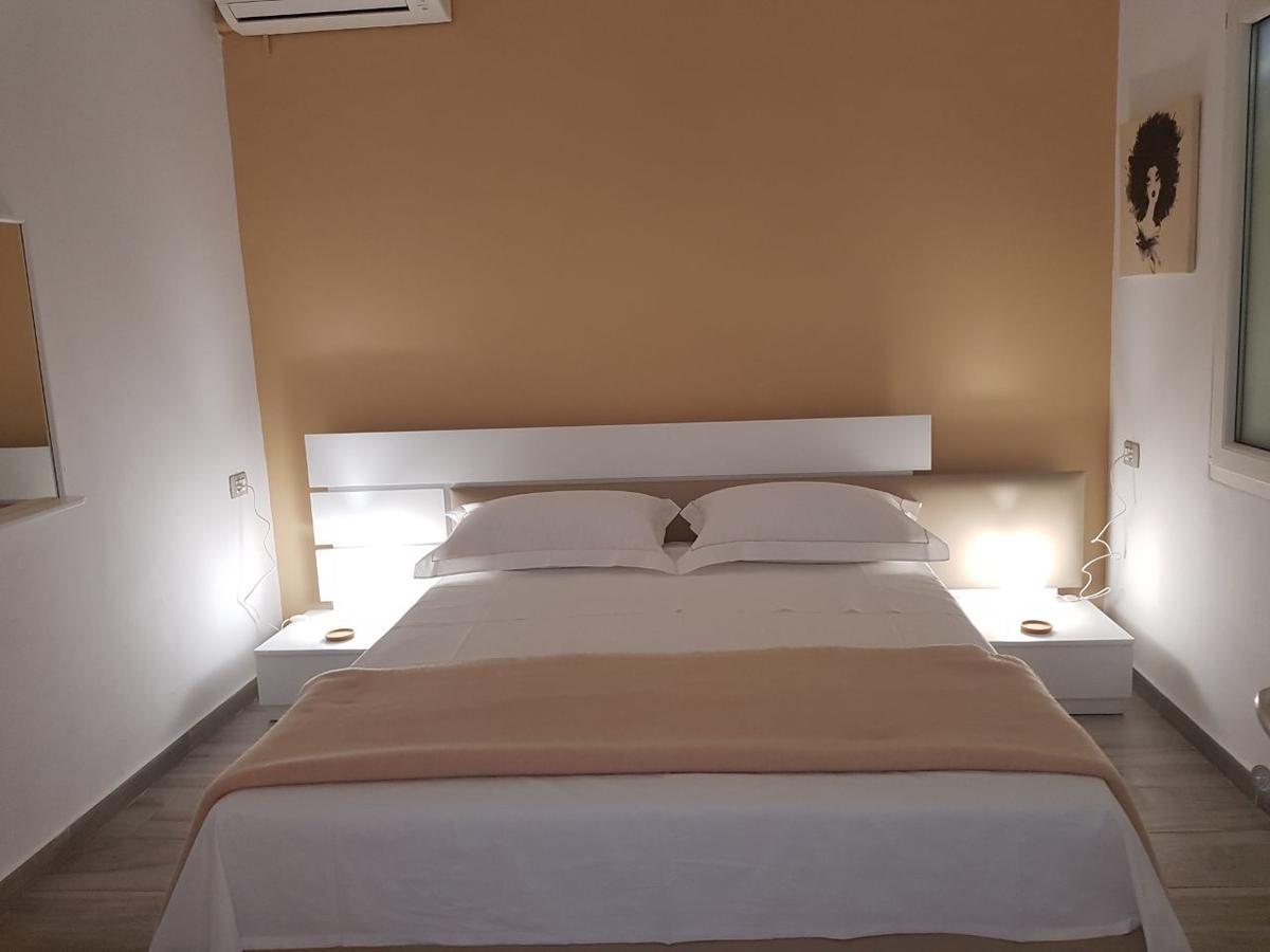 Sofia'S Holiday Apartment Вльора Екстер'єр фото