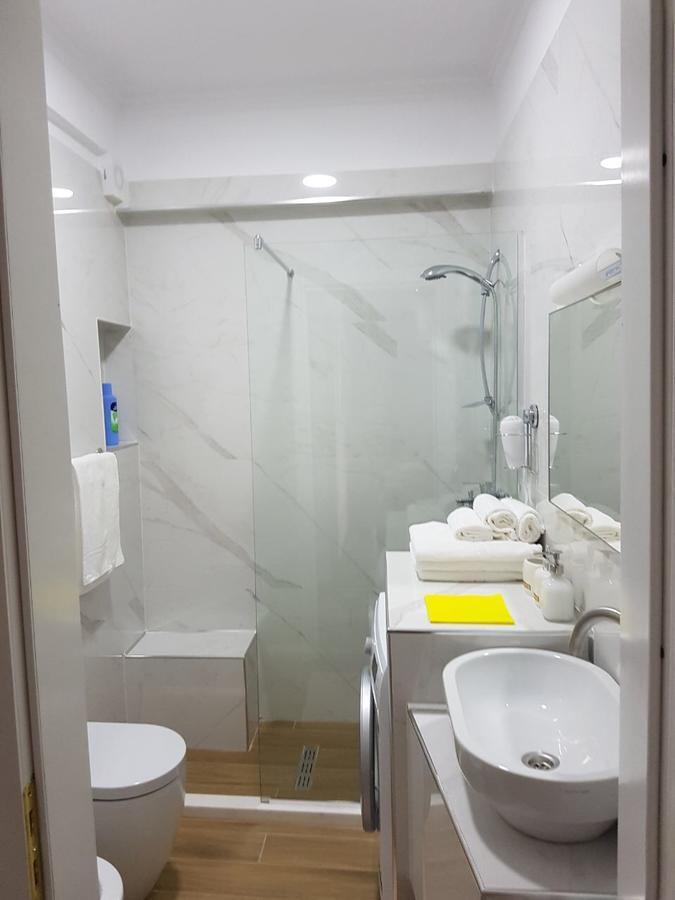 Sofia'S Holiday Apartment Вльора Екстер'єр фото